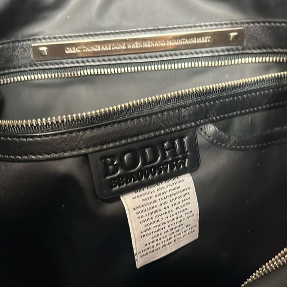 BODHI Unisex Messenger shoulder travel Bag - Picture 5 of 12